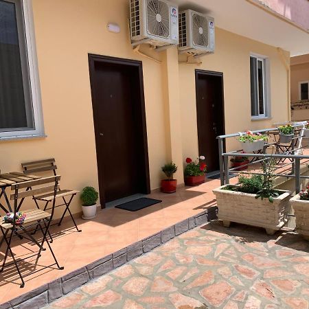 Klea B Apartments Саранда Екстер'єр фото