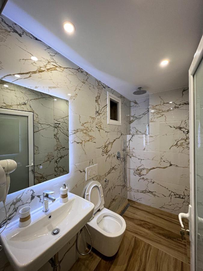 Klea B Apartments Саранда Екстер'єр фото