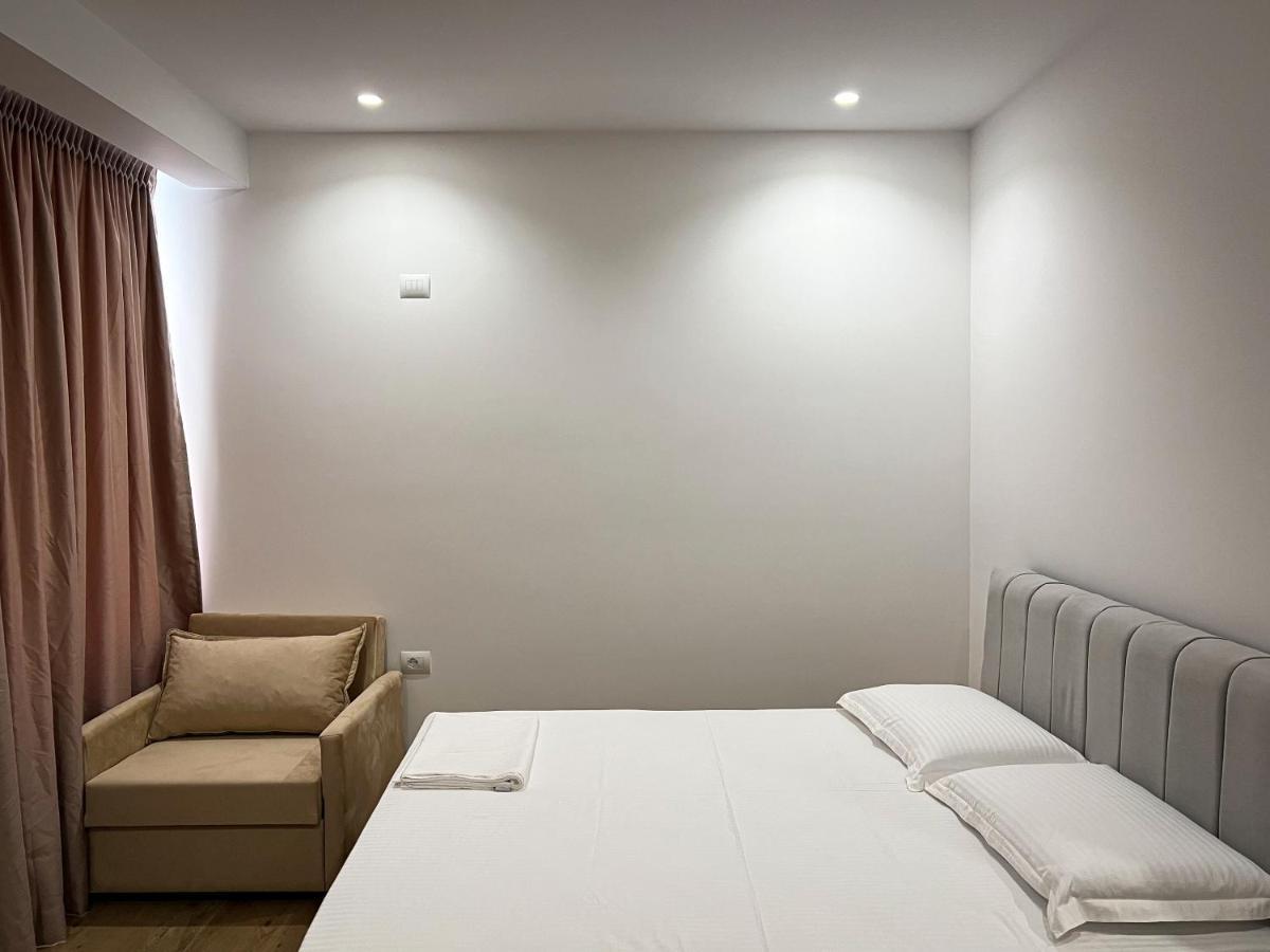 Klea B Apartments Саранда Екстер'єр фото